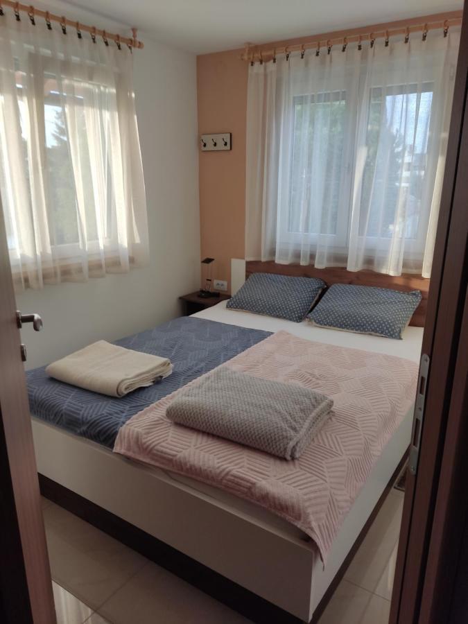 Apartmani Sladjana Novi Sad Exterior photo